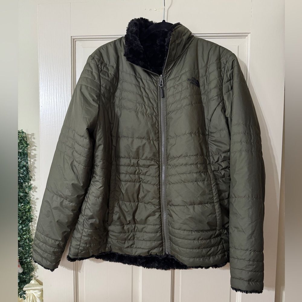 Women’s The North Face Dark Green + Black Velvet Reversible Puffer Jacket XL
